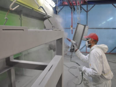 Lavorazione del materiale da verniciare - BP Verniciatura